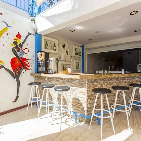 Maxsea Hotel
